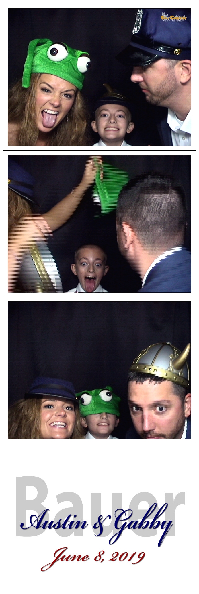 Bauer / Gregory Wedding  | View more photos from the event at gallery.saycheesephotobooth.com/u/SayCheesePhotoBooth/Bauer-Gregory-Wedding